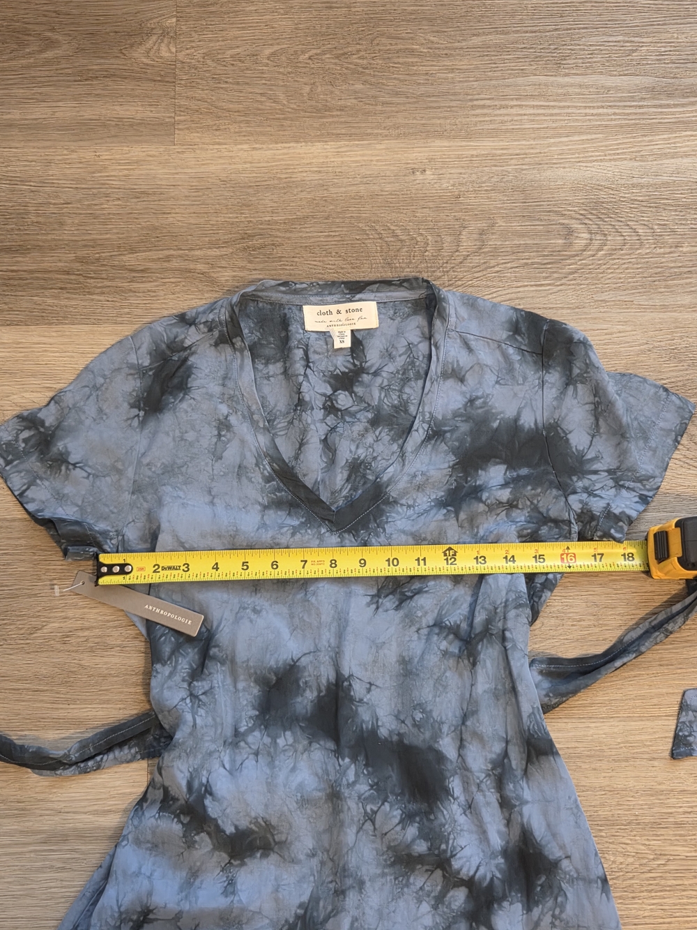V-Neck Tie-Waist Blue Tie-Dye Dress - Picture 4 of 6